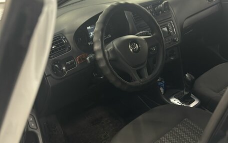 Volkswagen Polo VI (EU Market), 2017 год, 1 050 000 рублей, 2 фотография