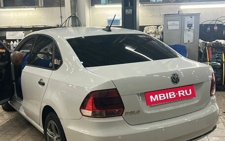 Volkswagen Polo VI (EU Market), 2017 год, 1 050 000 рублей, 6 фотография