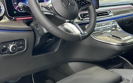 Mercedes-Benz V-Класс, 2026 год, 13 990 000 рублей, 24 фотография