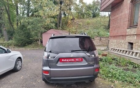 Mitsubishi Outlander III рестайлинг 3, 2012 год, 1 000 020 рублей, 4 фотография