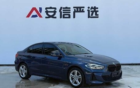 BMW 1 серия, 2022 год, 1 800 000 рублей, 3 фотография