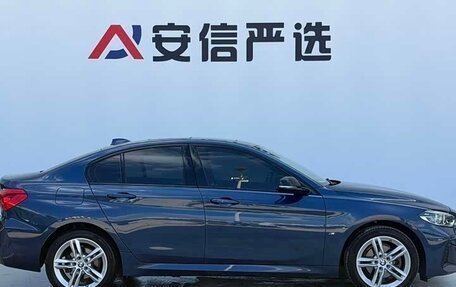 BMW 1 серия, 2022 год, 1 800 000 рублей, 7 фотография