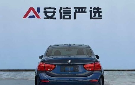 BMW 1 серия, 2022 год, 1 800 000 рублей, 5 фотография