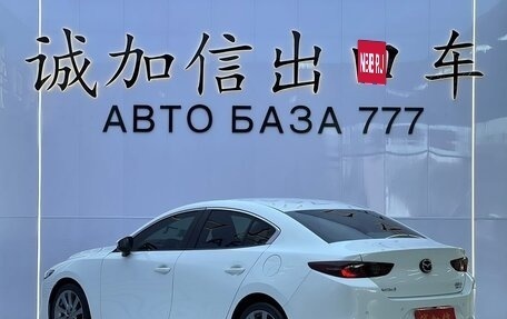Mazda 3, 2023 год, 1 800 000 рублей, 6 фотография