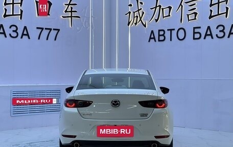 Mazda 3, 2023 год, 1 800 000 рублей, 5 фотография