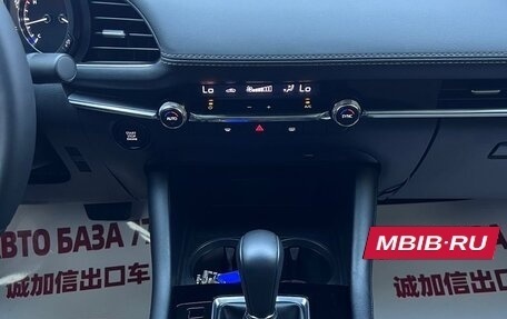 Mazda 3, 2023 год, 1 800 000 рублей, 11 фотография
