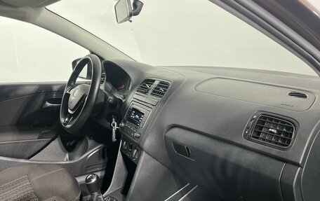 Volkswagen Polo VI (EU Market), 2017 год, 1 100 000 рублей, 9 фотография
