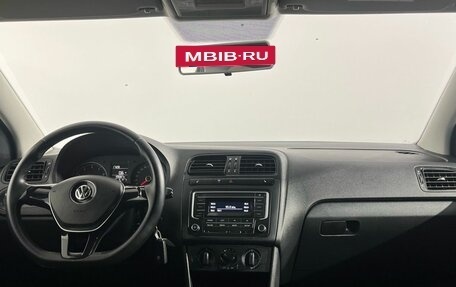 Volkswagen Polo VI (EU Market), 2017 год, 1 100 000 рублей, 7 фотография