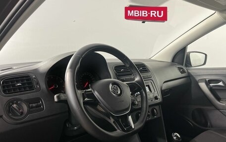 Volkswagen Polo VI (EU Market), 2017 год, 1 100 000 рублей, 8 фотография