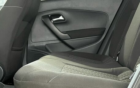 Volkswagen Polo VI (EU Market), 2017 год, 1 100 000 рублей, 16 фотография
