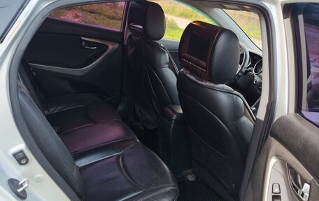 Hyundai Avante, 2012 год, 960 000 рублей, 8 фотография