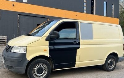 Volkswagen Transporter T5 рестайлинг, 2004 год, 410 000 рублей, 1 фотография