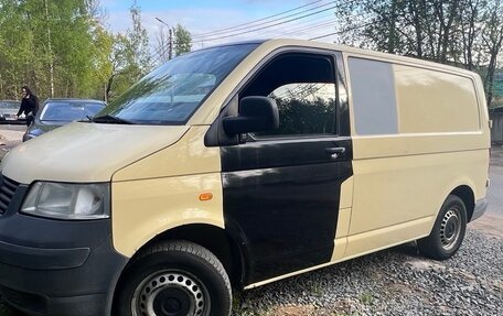 Volkswagen Transporter T5 рестайлинг, 2004 год, 410 000 рублей, 5 фотография