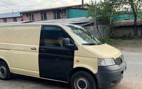 Volkswagen Transporter T5 рестайлинг, 2004 год, 410 000 рублей, 2 фотография