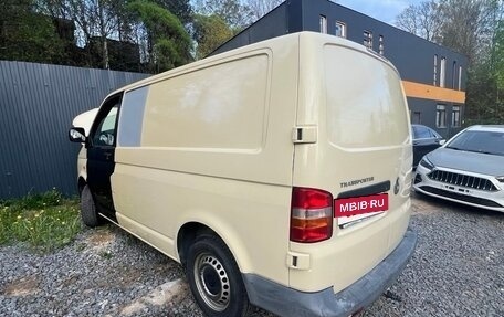 Volkswagen Transporter T5 рестайлинг, 2004 год, 410 000 рублей, 8 фотография