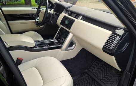 Land Rover Range Rover IV рестайлинг, 2021 год, 9 900 000 рублей, 6 фотография