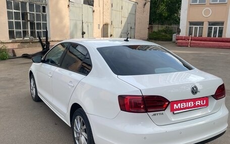 Volkswagen Jetta VI, 2014 год, 860 000 рублей, 6 фотография
