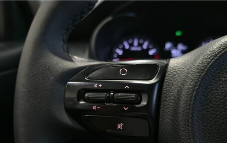 KIA Rio IV, 2018 год, 1 549 000 рублей, 15 фотография