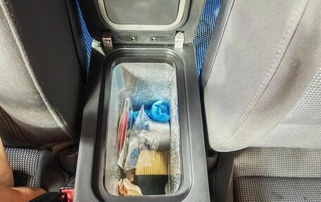 Mitsubishi RVR III рестайлинг, 1998 год, 700 000 рублей, 6 фотография