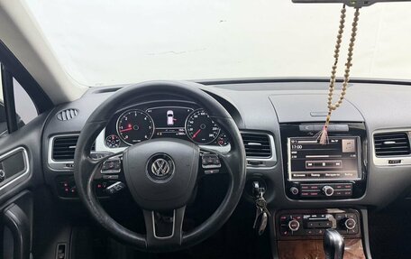 Volkswagen Touareg III, 2011 год, 1 780 000 рублей, 16 фотография