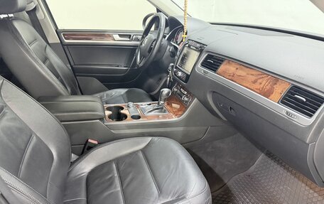 Volkswagen Touareg III, 2011 год, 1 780 000 рублей, 19 фотография