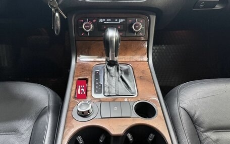 Volkswagen Touareg III, 2011 год, 1 780 000 рублей, 14 фотография