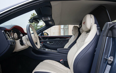 Bentley Continental GT III, 2023 год, 30 750 000 рублей, 14 фотография