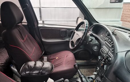 Chevrolet Niva I рестайлинг, 2004 год, 365 000 рублей, 2 фотография