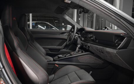 Porsche 911 GT3, 2025 год, 33 500 000 рублей, 23 фотография