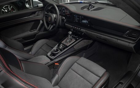 Porsche 911 GT3, 2025 год, 33 500 000 рублей, 25 фотография