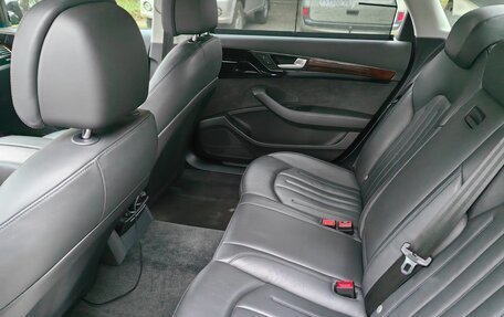 Audi A8, 2013 год, 3 000 000 рублей, 24 фотография