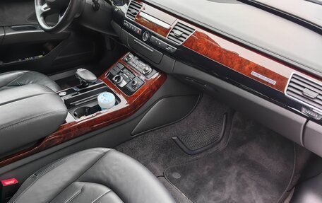 Audi A8, 2013 год, 3 000 000 рублей, 32 фотография