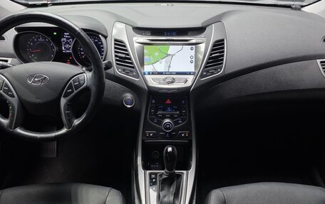 Hyundai Avante, 2016 год, 975 000 рублей, 4 фотография