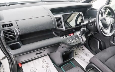 Honda Stepwgn IV, 2013 год, 1 499 000 рублей, 13 фотография