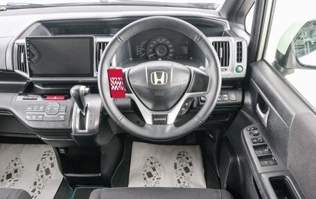 Honda Stepwgn IV, 2013 год, 1 499 000 рублей, 15 фотография