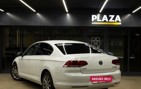 Volkswagen Passat B8 рестайлинг, 2016 год, 1 550 000 рублей, 3 фотография