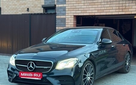 Mercedes-Benz E-Класс, 2017 год, 2 450 000 рублей, 4 фотография