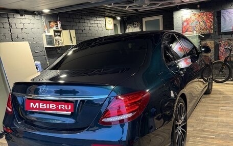 Mercedes-Benz E-Класс, 2017 год, 2 450 000 рублей, 15 фотография
