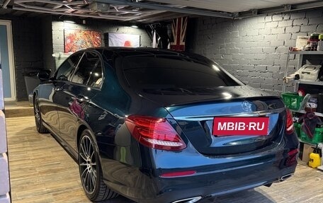 Mercedes-Benz E-Класс, 2017 год, 2 450 000 рублей, 14 фотография