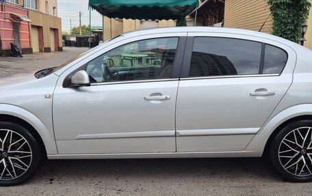 Opel Astra H, 2007 год, 770 000 рублей, 3 фотография
