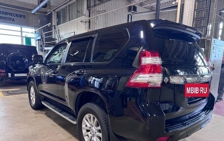 Toyota Land Cruiser Prado 150 рестайлинг 2, 2014 год, 4 200 000 рублей, 4 фотография