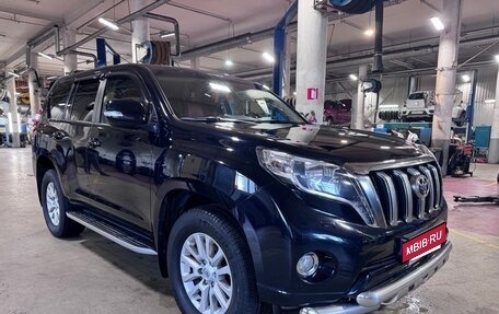 Toyota Land Cruiser Prado 150 рестайлинг 2, 2014 год, 4 200 000 рублей, 3 фотография