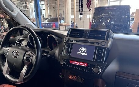 Toyota Land Cruiser Prado 150 рестайлинг 2, 2014 год, 4 200 000 рублей, 8 фотография