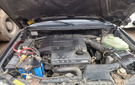 Mitsubishi Pajero iO, 2003 год, 550 000 рублей, 9 фотография