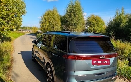 KIA Carnival, 2023 год, 5 300 000 рублей, 2 фотография