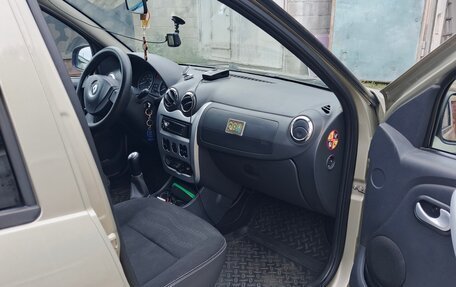 Renault Sandero I, 2013 год, 740 000 рублей, 10 фотография