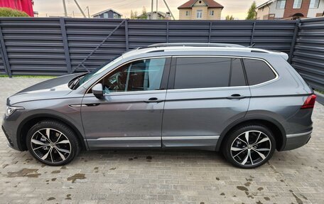 Volkswagen Tiguan II, 2022 год, 3 890 000 рублей, 3 фотография