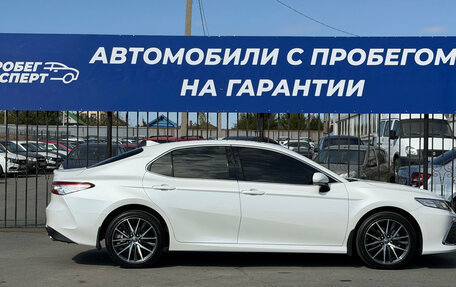 Toyota Camry, 2021 год, 4 250 000 рублей, 8 фотография
