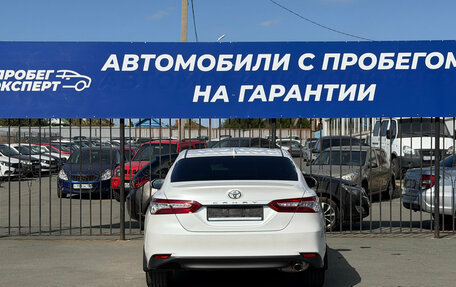 Toyota Camry, 2021 год, 4 250 000 рублей, 7 фотография