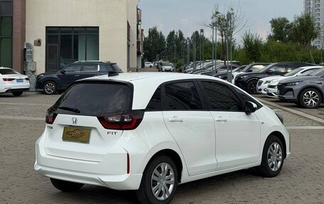 Honda Fit, 2022 год, 1 770 000 рублей, 4 фотография